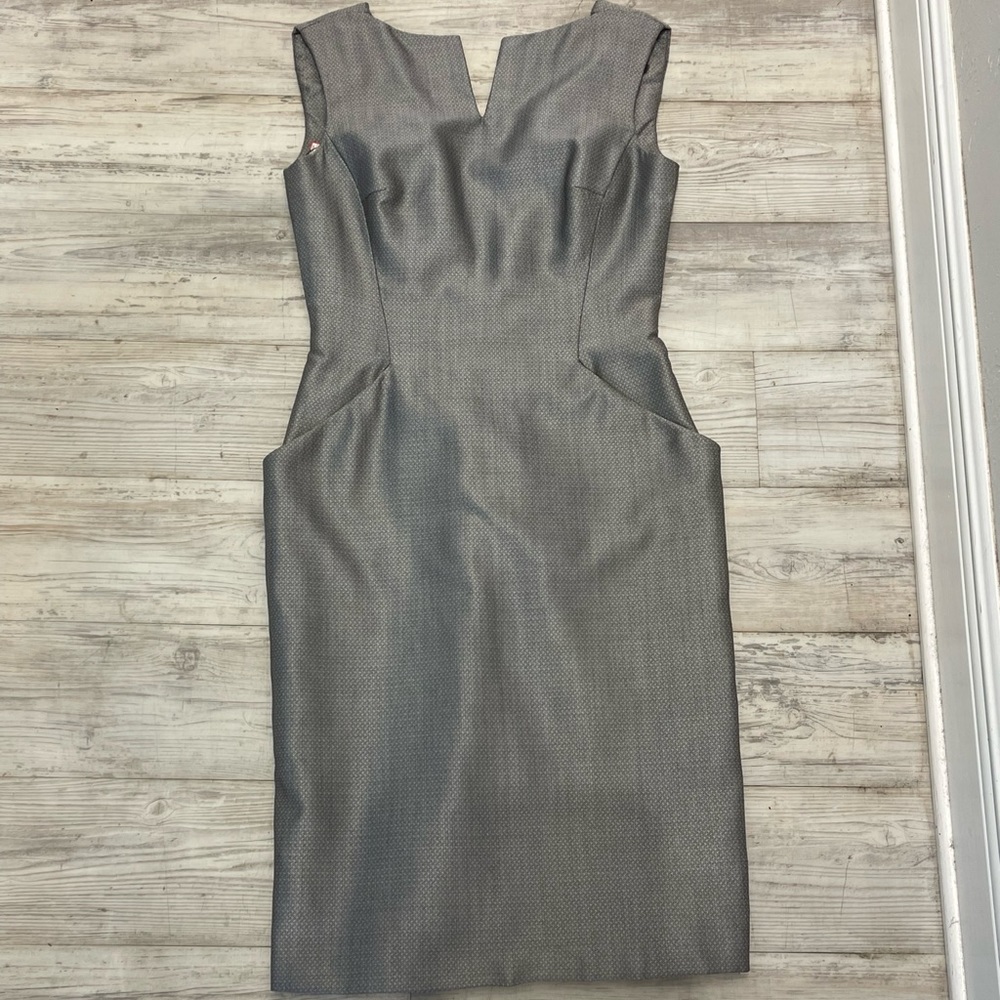 V Cut Alexander McQueen